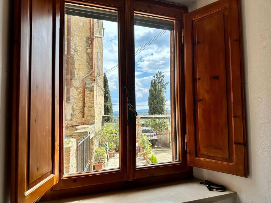 Lovely 2 Bedroom In San Gimignano Historic Center Buitenkant foto