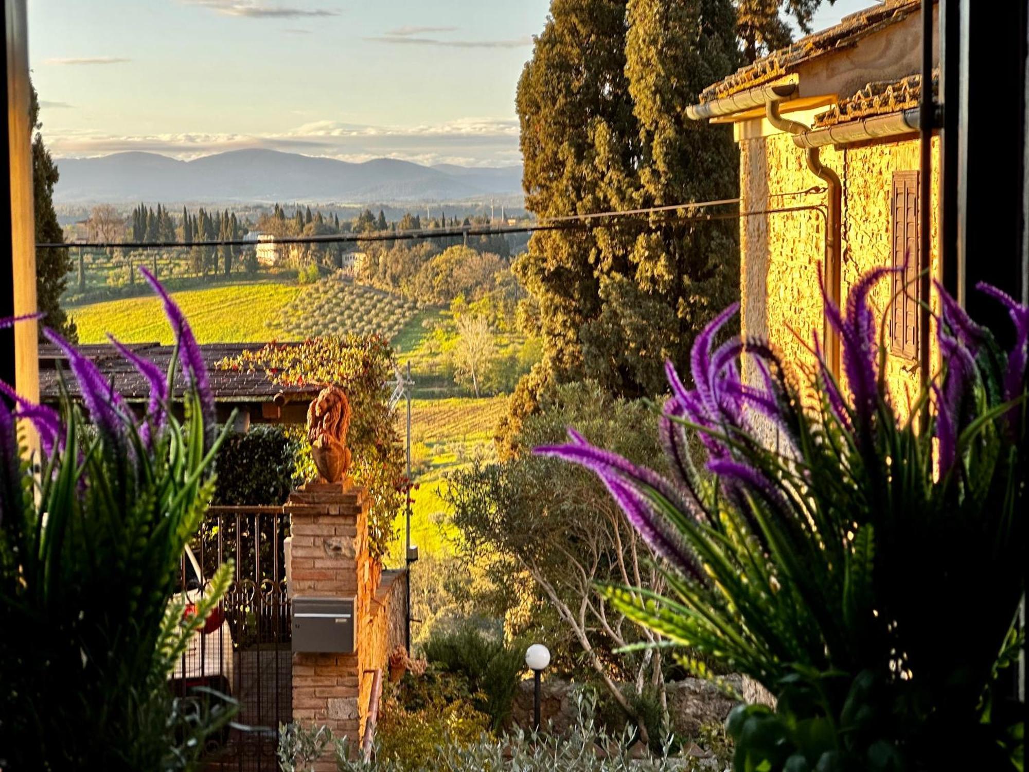 Lovely 2 Bedroom In San Gimignano Historic Center Buitenkant foto