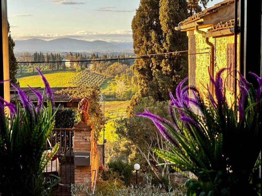 Lovely 2 Bedroom In San Gimignano Historic Center Buitenkant foto